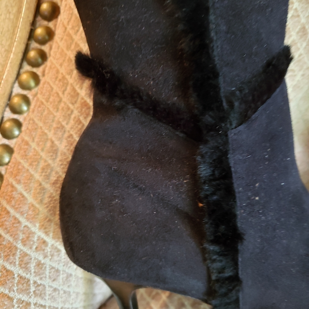 Boots - Picture 4 of 5